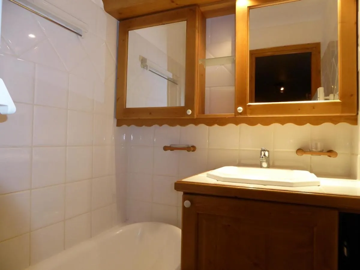 شقة Appartement 3 Pieces Avec Terrasse, Parking Et Acces Pistes - Pralognan - Fr-1-464-190